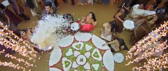 Putham Pudhu Kaalai Megha Full Video Song