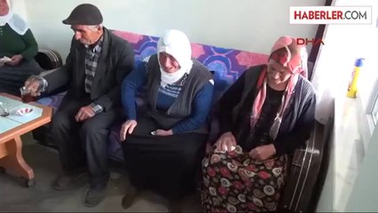 Kardeşinin Düğünü İçin Rezisdansda İşe Girmiş