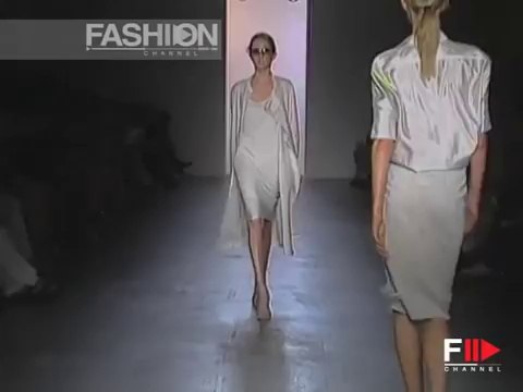 Calvin Klein Spring Summer 2005 2 of 3 New York Pret a Porter by Fashion Channel