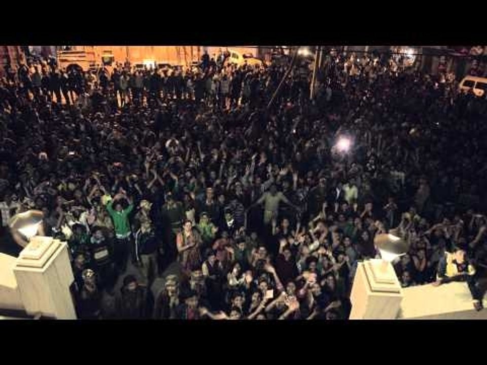 Ranveer Drives Fans Crazy - Lootera