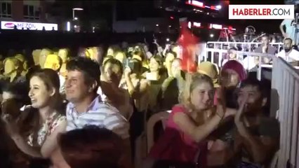 Volkan Konak, Aydın'da konser verdi