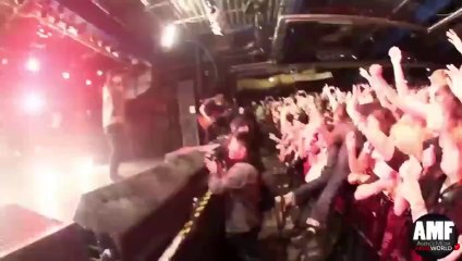 Stage Dive Fail