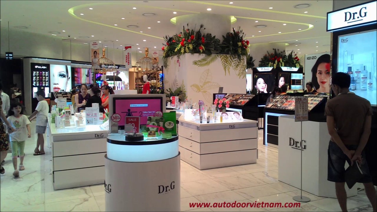 Cua tu dong Lotte Deparment khai truong