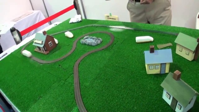 Quantum Levitating Toy Train