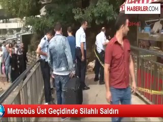 Metrobüs Durağında Simitçiyi Vurdular