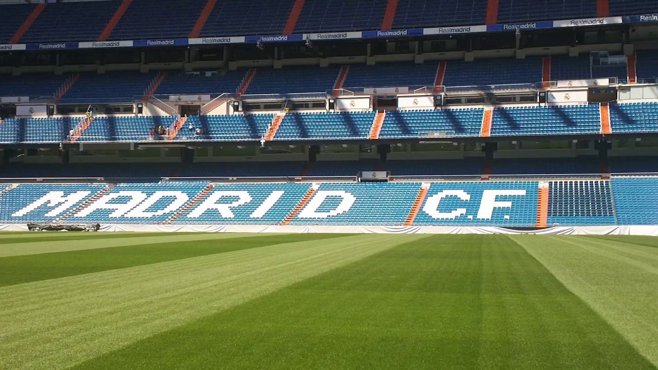 Mέσα από τον αγωνιστικό χώρο του Μπερναμπέου