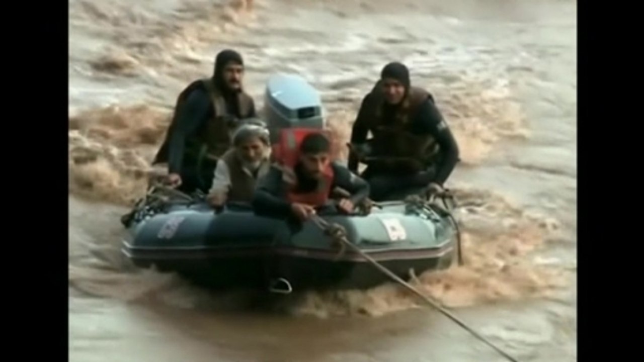 Kashmir flooding leaves thousands underwater, 175 dead