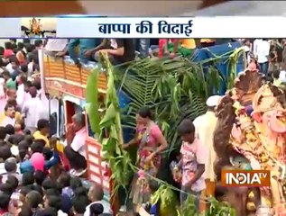 Ganpai Visarjan Live Reporting: Mumbai People gives firewall to Ganpati Bappa