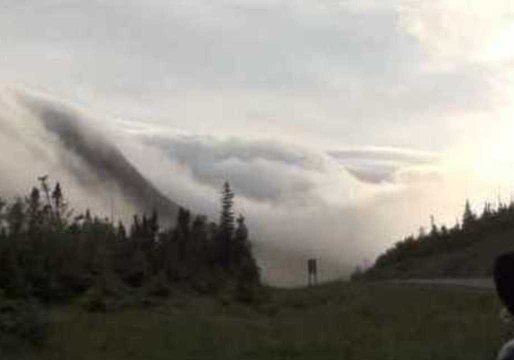 Awesome Rolling Fog Blankets Canadian Mountains