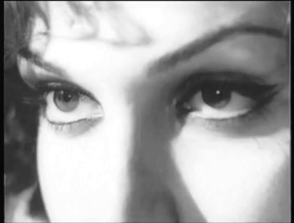 Gel De Güzelim Beni Sevindir - Zeki Müren (Fikret Hakan & Selda Alkor)