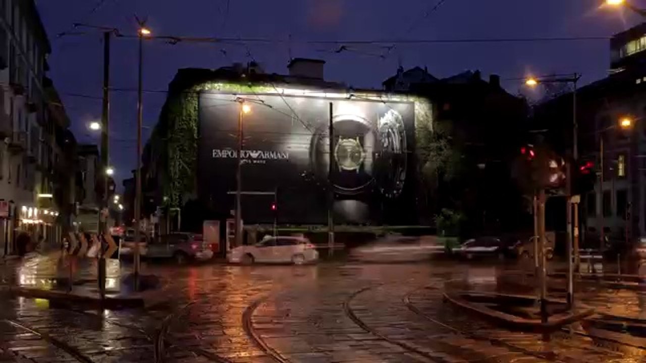 Emporio Armani SwissMade Timelapse Via Broletto Milano