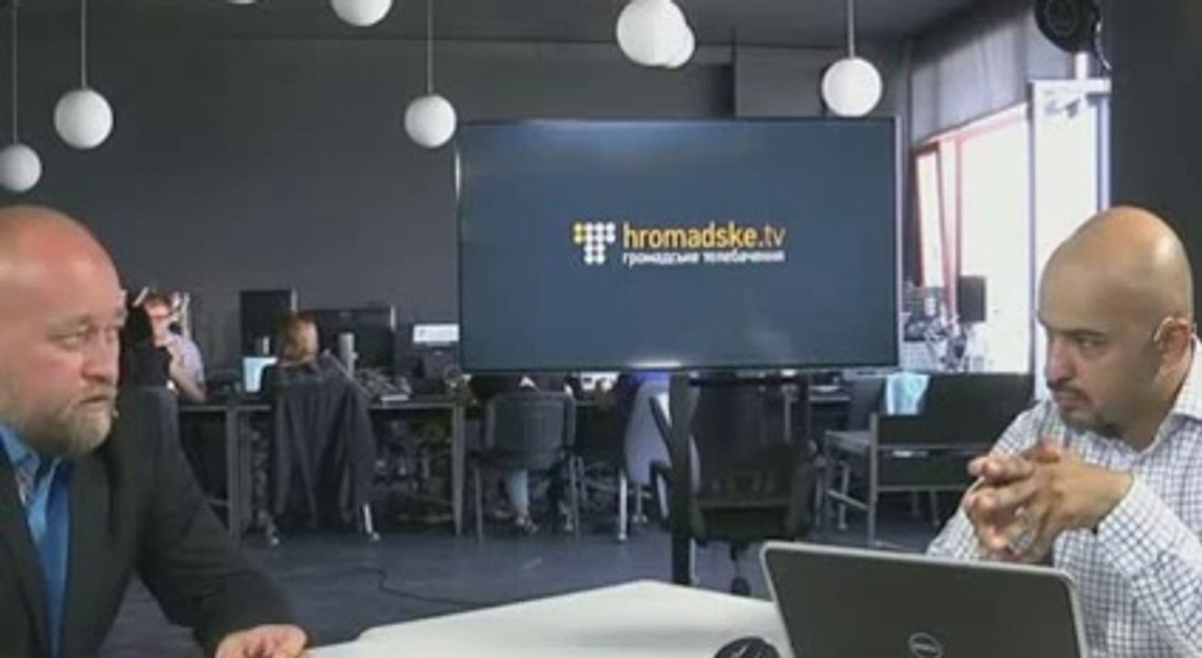 Кто бомбит Донбасс
