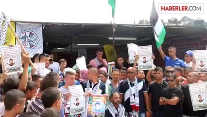 İsrail askerlerinin vurduğu Filistinli gencin cenazesi (1) -