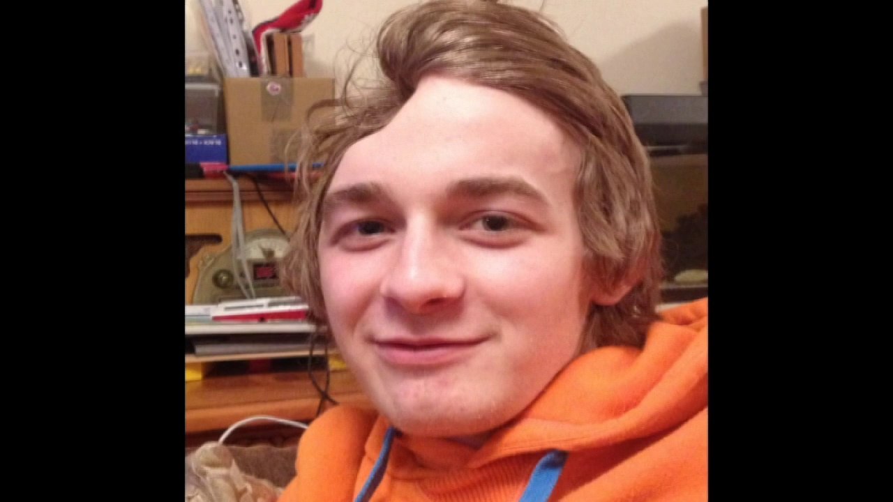 Man attacks his flat mate with a hammer