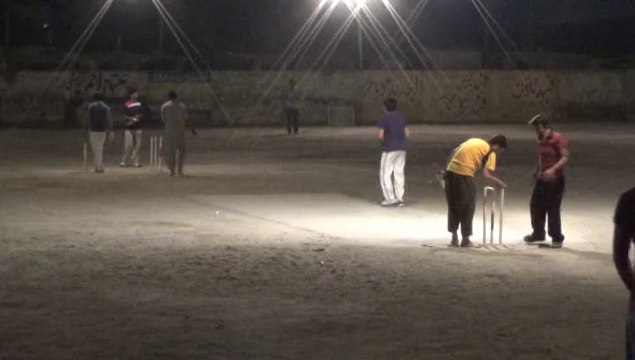 Fled light cricket, fateh pur layyah .SkyStar VS Gondu kho