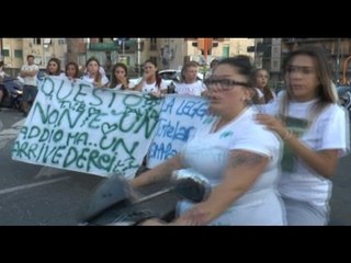 Napoli - Davide Bifolco, rinviata l'autopsia -1- (08.09.14)