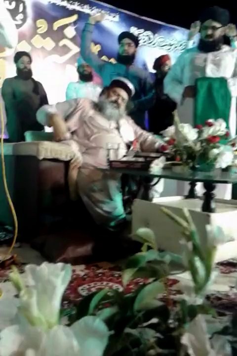 Mera Badshah Hussain  hay In the presence of Ulamy Karam by Syed Furqan Qadri