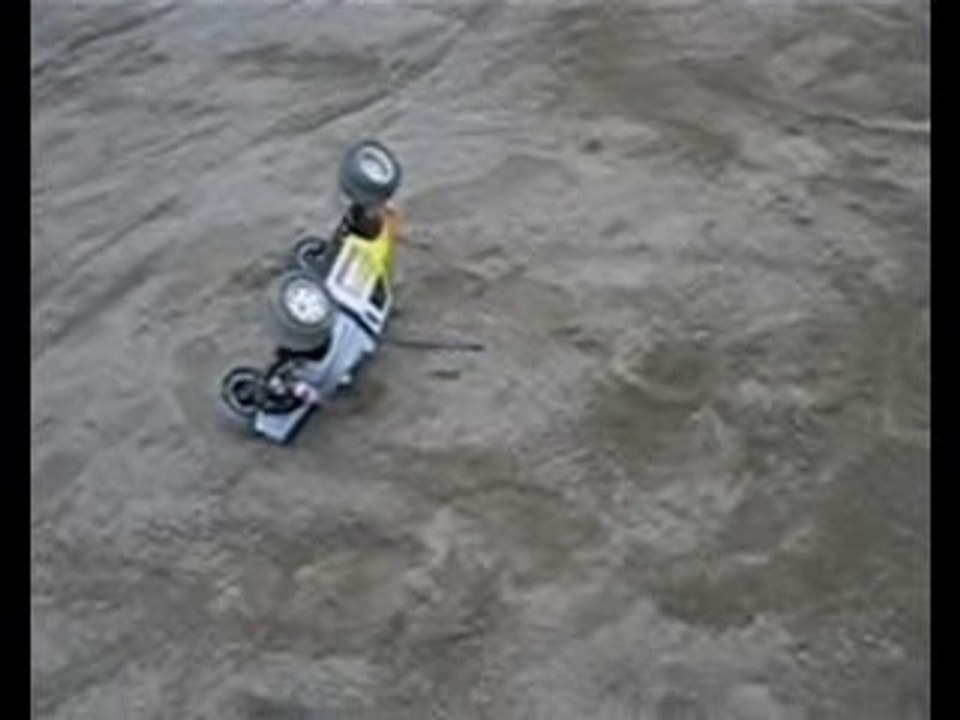 RC car traxxas rustler kyosho