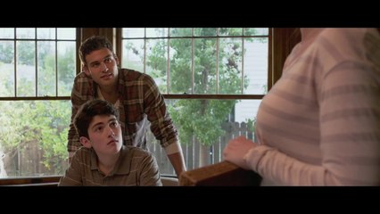 The Boy Next Door (Starring Jennifer Lopez) [Movie Trailer]