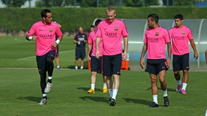 Training session (09/09/2014). Bravo, Mathieu and Bartra back for training