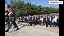 Kılıçdaroğlu Yeni Seçilen Parti Meclisi Üyeleri ile Anıtkabir'i Ziyaret Etti