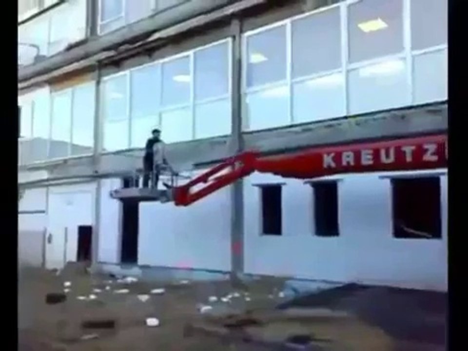 Fail d'un Chauffeur de nacelle !