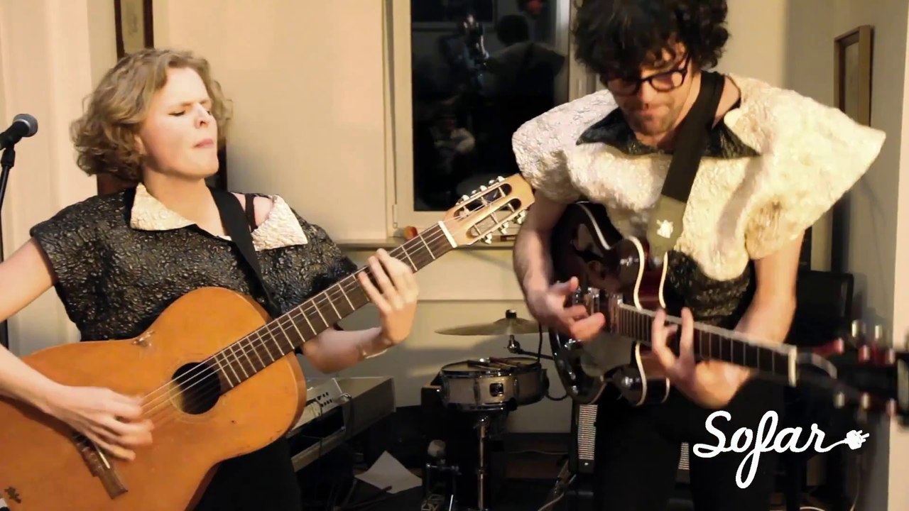 Hallo! -- Roses In The Park - Sofar Berlin (#283)