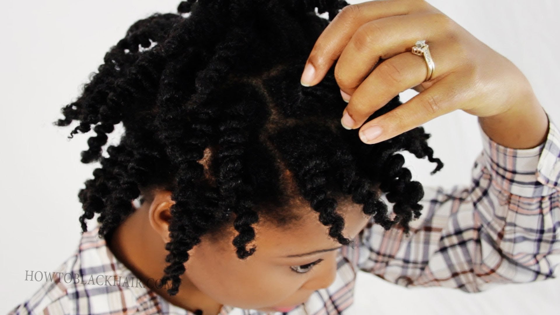 How To 2 Strand Twist Out on Short Natural Hair Tutorial Part 1 of
