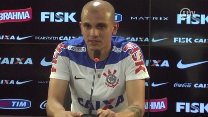 Lateral do Corinthians se posiciona contra atos de racismo