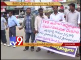 Telangana journalists protest attack Tv9 counterparts by police