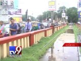 Heavy rain pound city as Vishwamitri river swells, Vadodara - Tv9 Gujarati