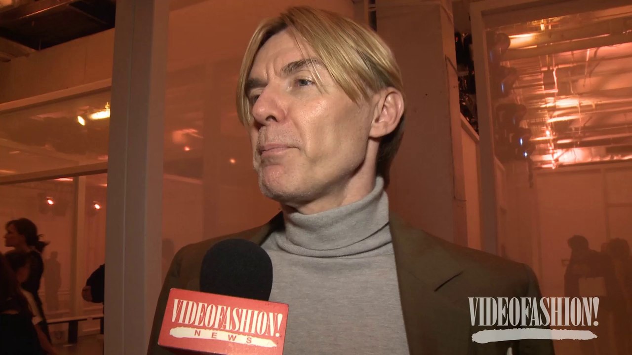 VF COLLECTIONS: Carolina Herrera Spring/Summer 2015 - Backstage, Interviews & Runway