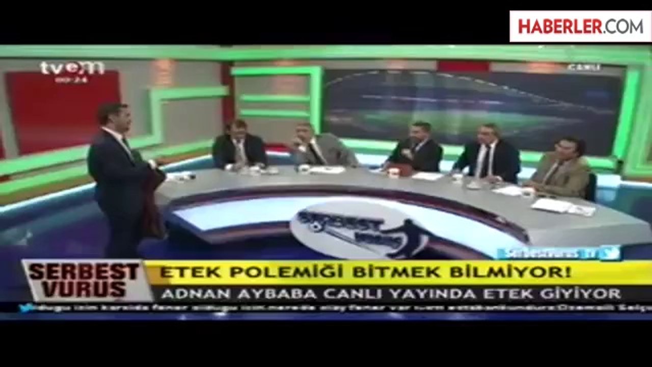Futbol Yorumcusu Adnan Aybaba, Canlı Yayında Etek Giydi