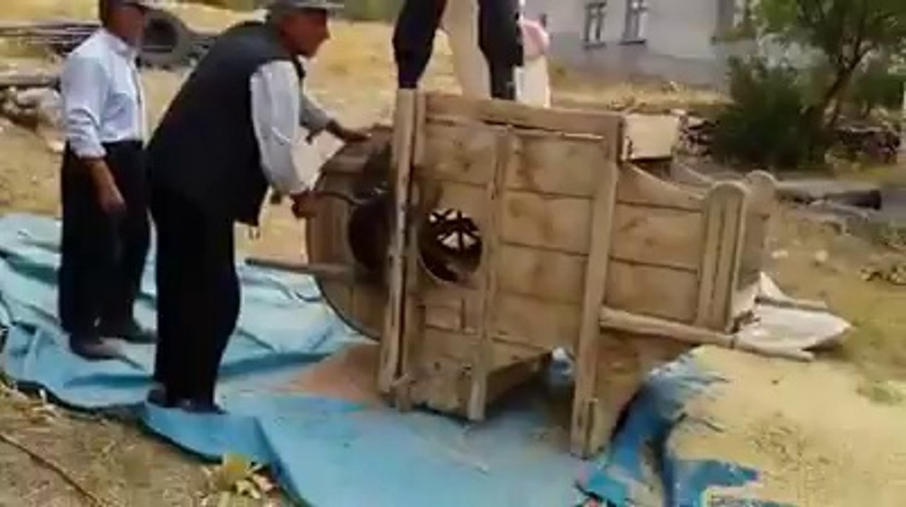 Eski harman makinası