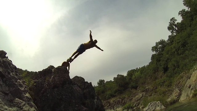 GoPro Slow Motion Rivière côte d'Azur - Chien dans l'eau GoPro