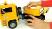 MAN TGA Low Loader Truck (Bruder 02775) - Muffin Songs' Toy Review