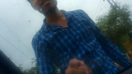 Captured on Camera : A Guy Harassing a Female Driver in Noida