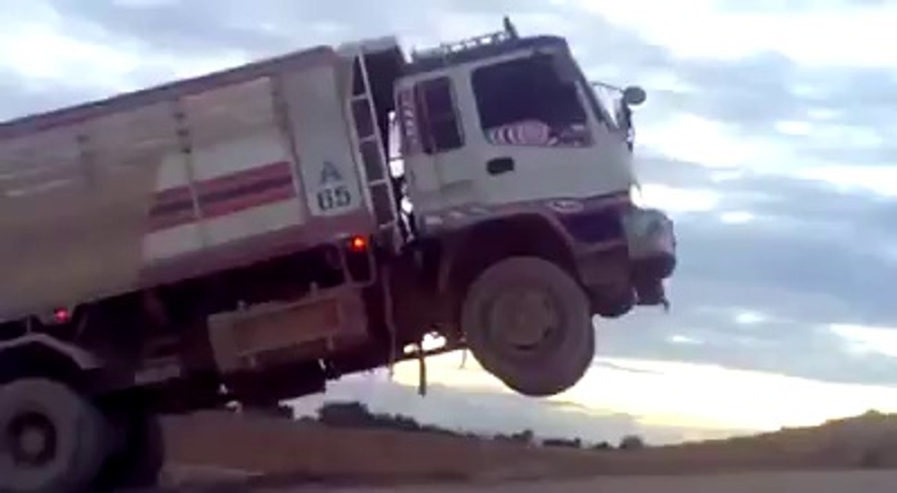 10 Wheel Dump Truck Wheeling