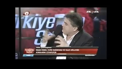Özkes: Atatürk'e 'Dinsiz' diyen dinsizdir