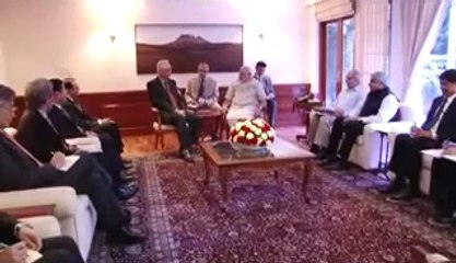 The former Prime Minister of Singapore Goh Chok Tong calls on PM Modi