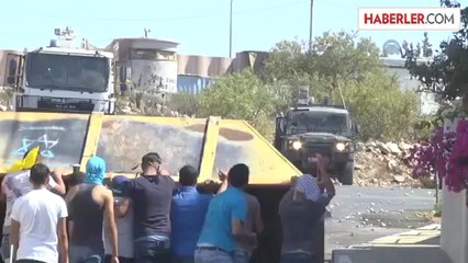 İsrail askerlerinden gösteriye müdahale -