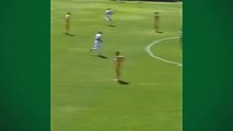 Jovem atacante do São Paulo faz gol 'que Pelé não fez'