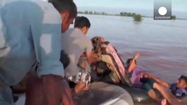 Inundações causam mais de 400 mortos na Indía e Paquistão