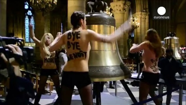 Γαλλία: Αθώες οι FEMEN που εισέβαλαν γυμνόστηθες στην Παναγία των Παρισίων