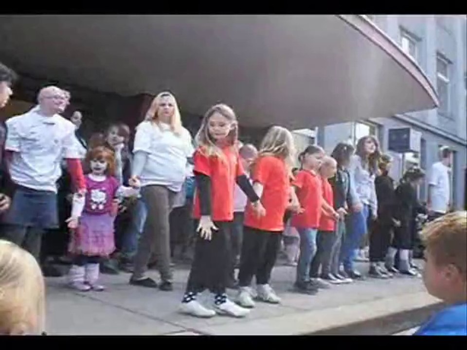 Tanzauftritt beim Spiel und Sportwochenend 01