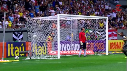 São Paulo atropela o Botafogo e continua em 2º no Brasileirão