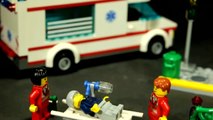 LEGO City Ambulance (Lego 4431) レゴ - Muffin Songs' Toy Review