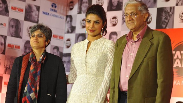 Priyanka Chopra Promotes Mary Kom @ Tata Salt Campaign Maine Desh Ka Namak Khaya Hai !