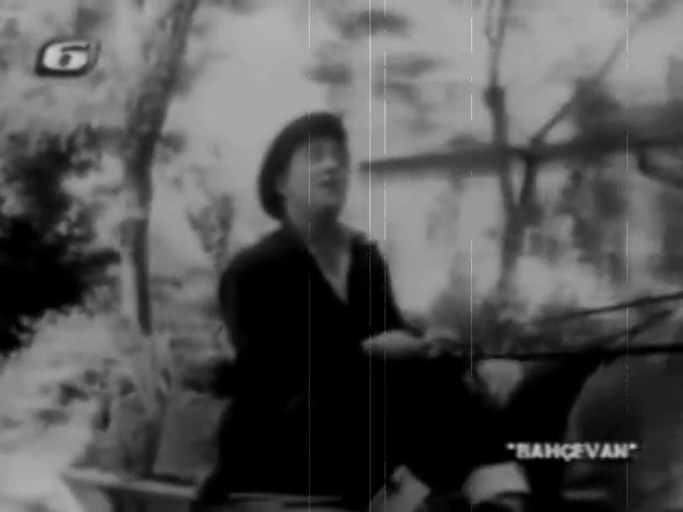 Aşkın Sırrı Bilinmez - Zeki Müren