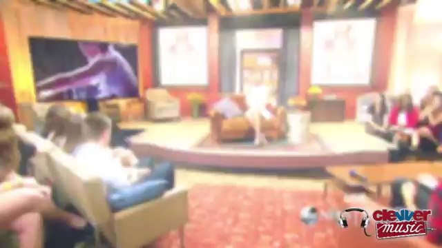 5 Secrets Taylor Swift Revealed During Her Yahoo Live Stream - Shake It Off, 1989